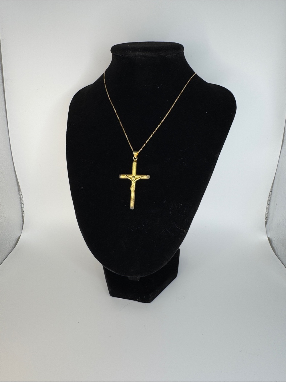 Gold Crucifix Pendant Necklace - Classic Religious Jewelry